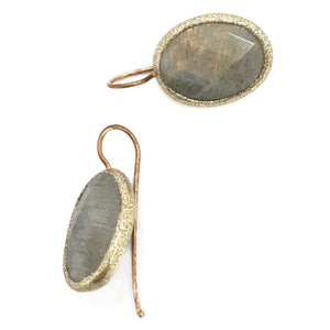 Estrosia - Earrings oval - Labradorite